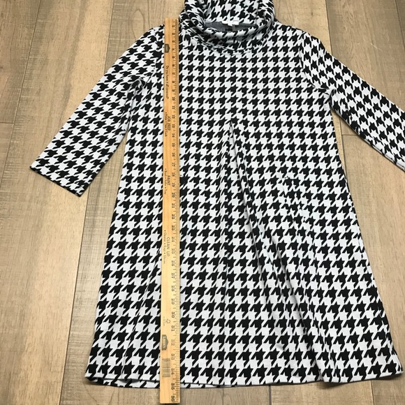 Tyler Boe Kim Dress Womens Size M Gray Black Houndstooth Cowl Neck Knit Pockets - Picture 9 of 12